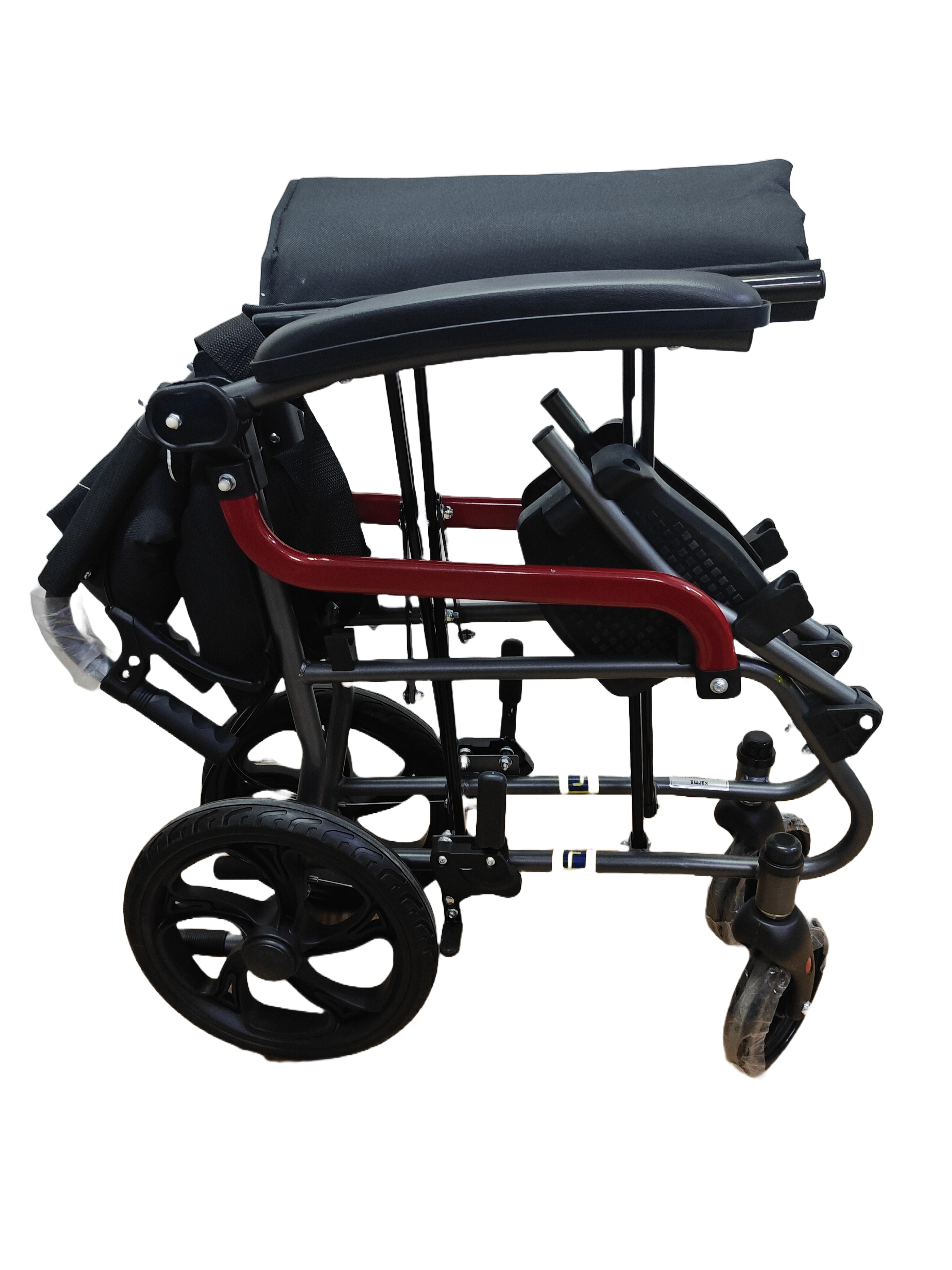 Karma Ryder Mwc 6 F12 Wheelchair - Application: Hospitals