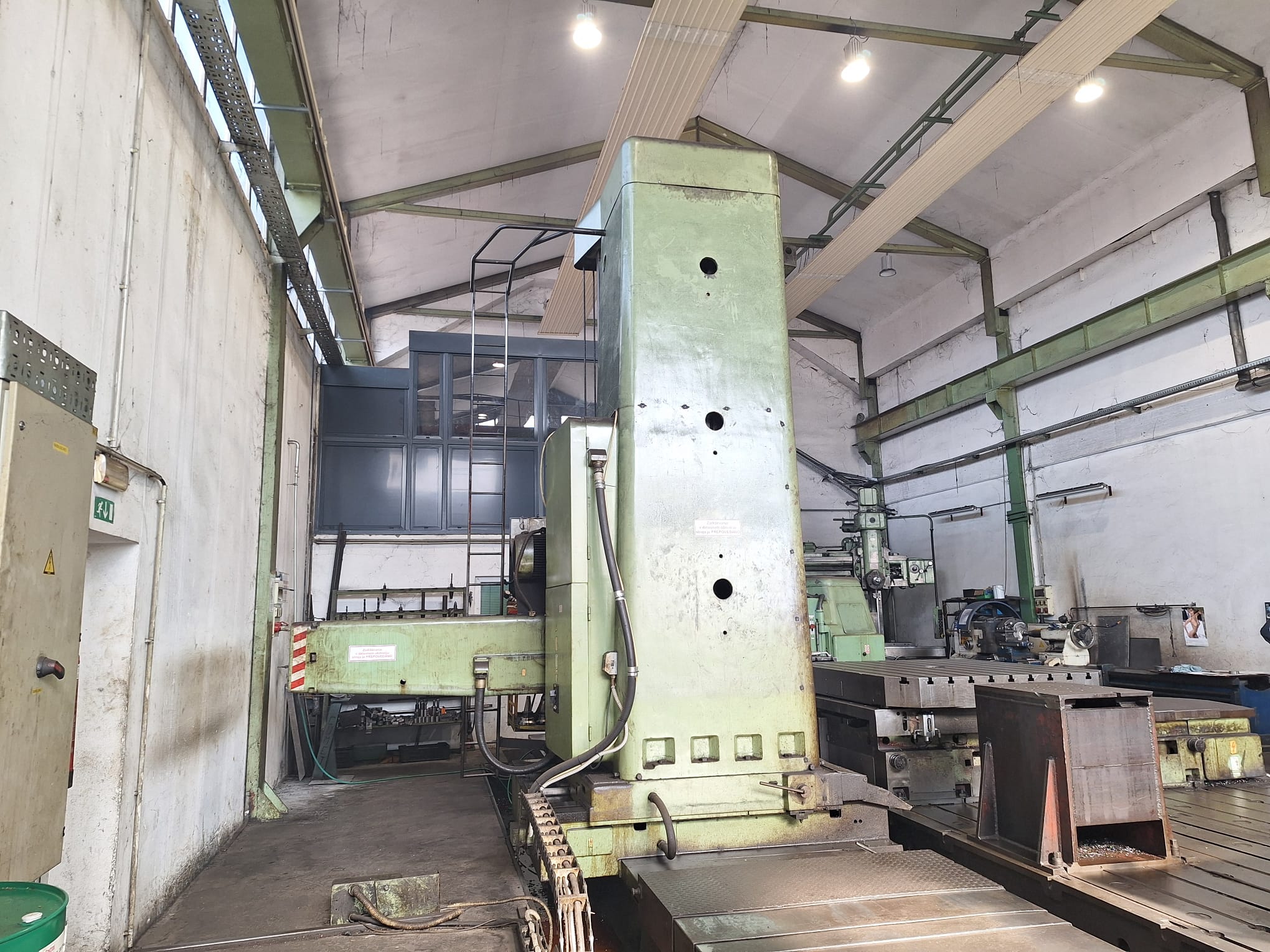 Floor Boring Machine - Automatic Grade: Manual