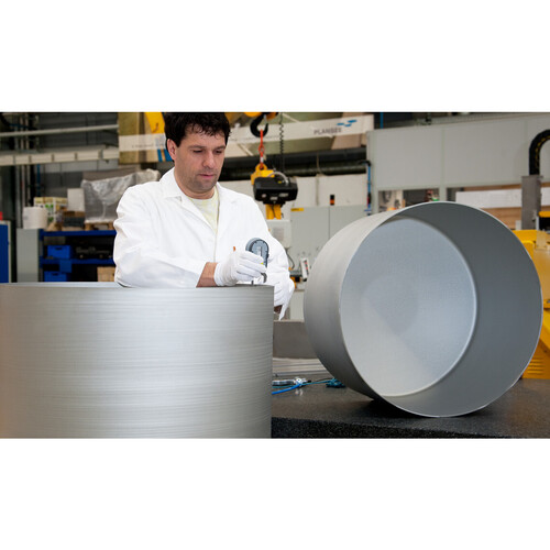 नीलम उत्पादन के लिए निर्मित क्रूसिबल