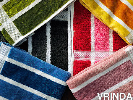 Printed Towels - Cotton Blend, Various Sizes and Patterns | Highly Absorbent, Shrink Resistant, Attractive Design, Smooth Finish