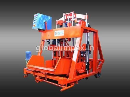 HYDRAULIC OPERATED CONCRETE BLOCK MAKING MACHINE