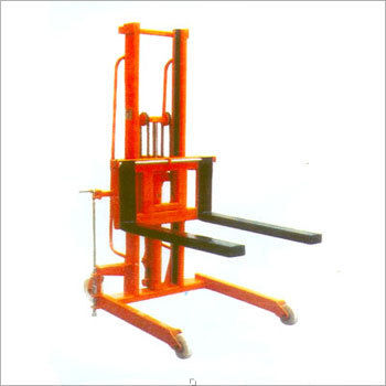 Straddle Base Adjustable Fork Stacker