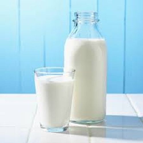 Natural Healthy Good Source Of Vitamin A D E And K Pure Fresh Cow Milk Age Group: Children