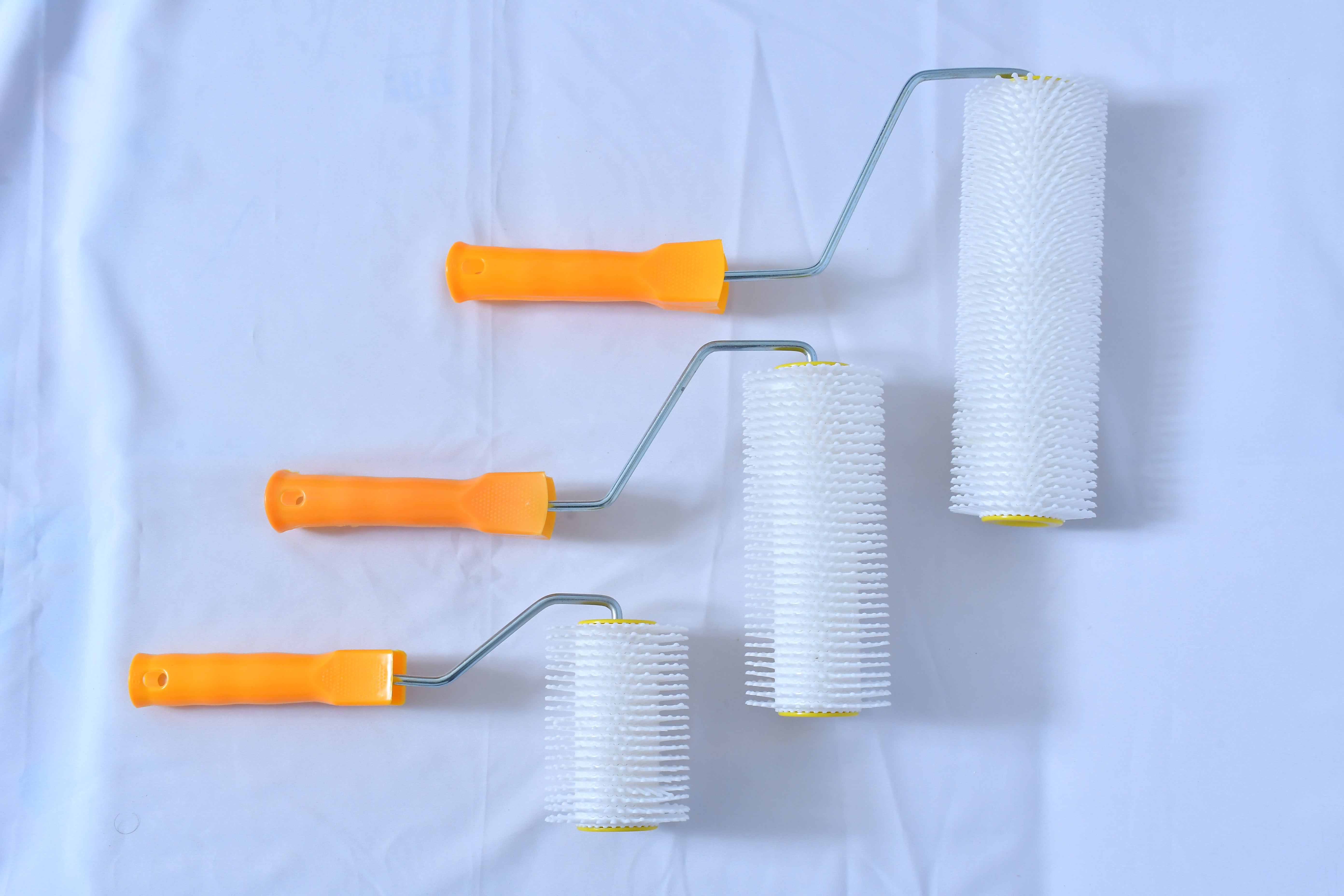 18 Inch Epoxy Paint Roller - Color: White Silver Orange