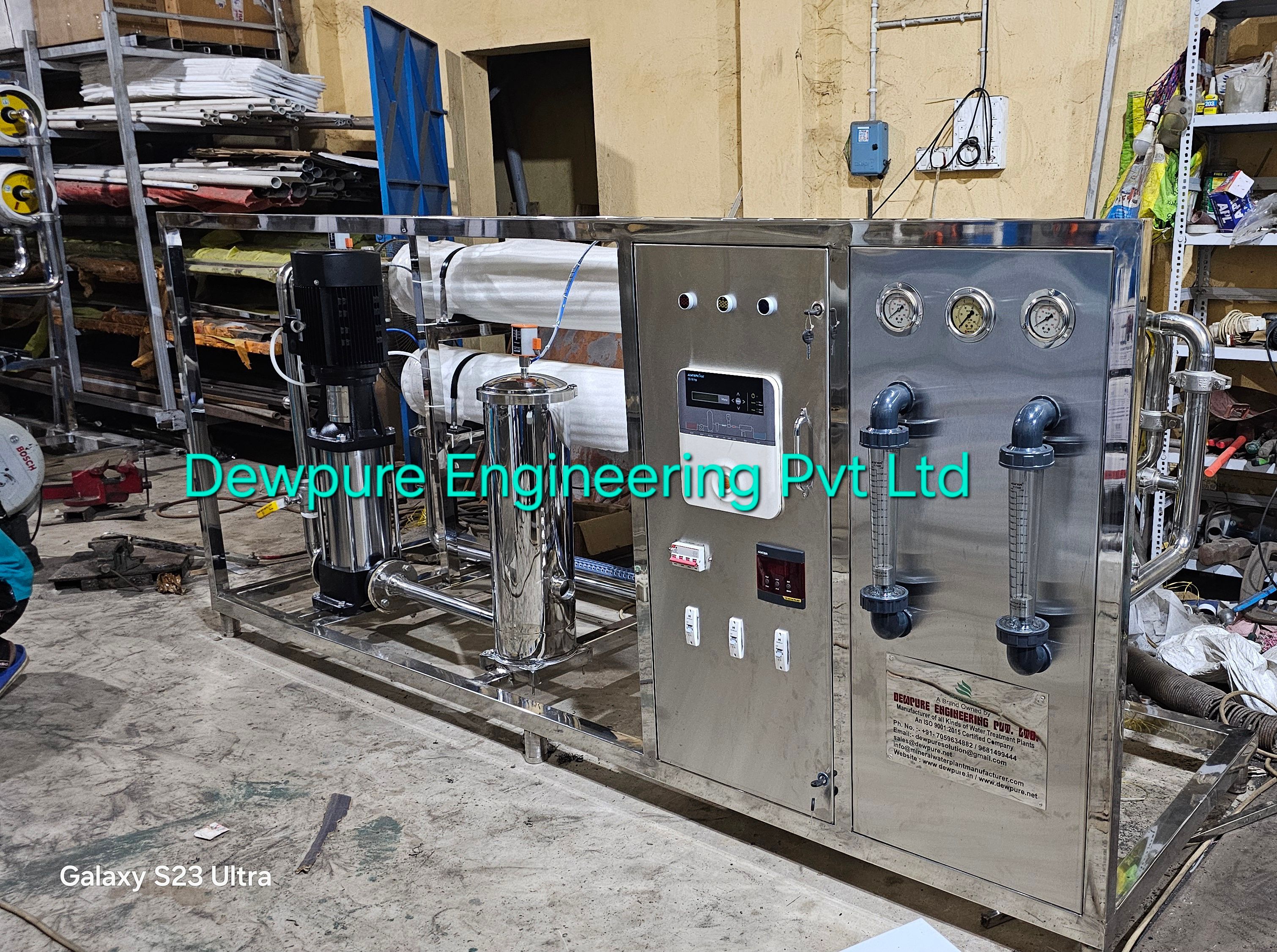 Reverse Osmosis Water Purification Machine - Material: Stainless Steel