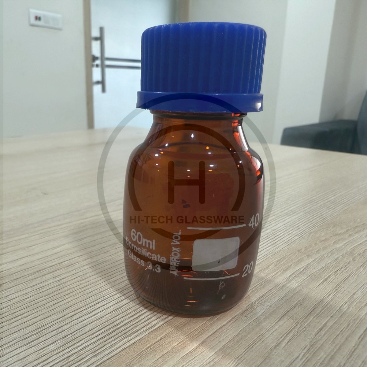 Amber Reagent Bottle Screw Cap - Material: Glass