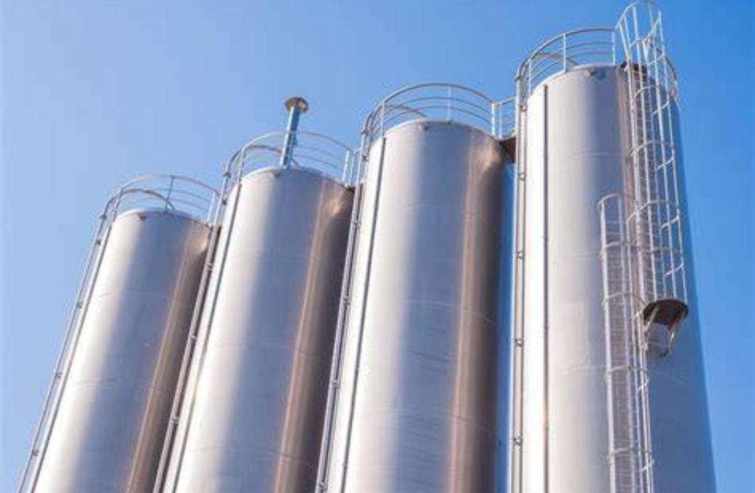 Silo Storage Tanks - Color: Multi Color
