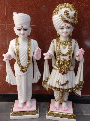  साफ करने में आसान सुंदर हैंडक्राफ्टेड अक्षर पुरसोतम मूर्ति 