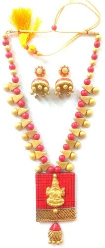 Alluring And Fashionable Terracotta Necklace 