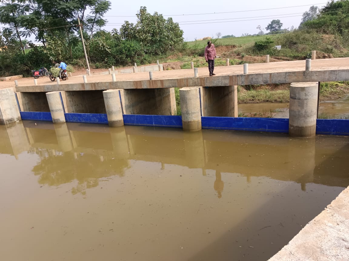 Frp Canal Gates - Application: Water Storage Or Prevention Of Sea Water To Fertile Land