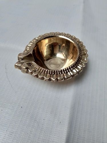 Easy To Clean Silver Color Brass Diya