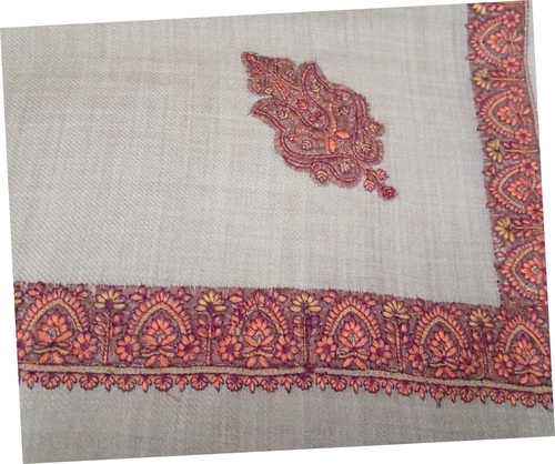 सफ़ेद रंग का खाखी मैचिंग कार्ड फॉर्मल और पार्टी वियर वूलन कश्मीरी शॉल