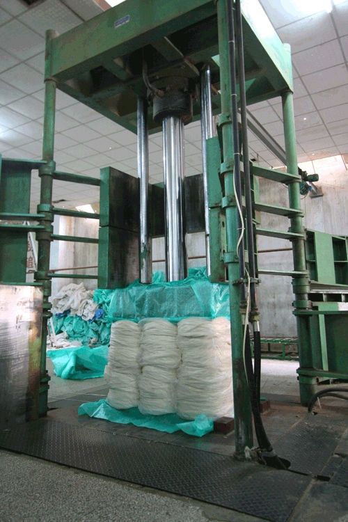 Hydraulic Coconut Fiber Baler