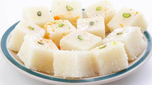 Food Grade Soft And Delicious Sweet Square Coconut Barfi