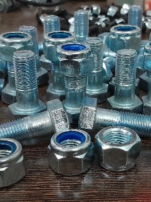 White/Zinc Coated/ Black/ Green/ Plain Hexagonal Nut And Bolt For Rotavator