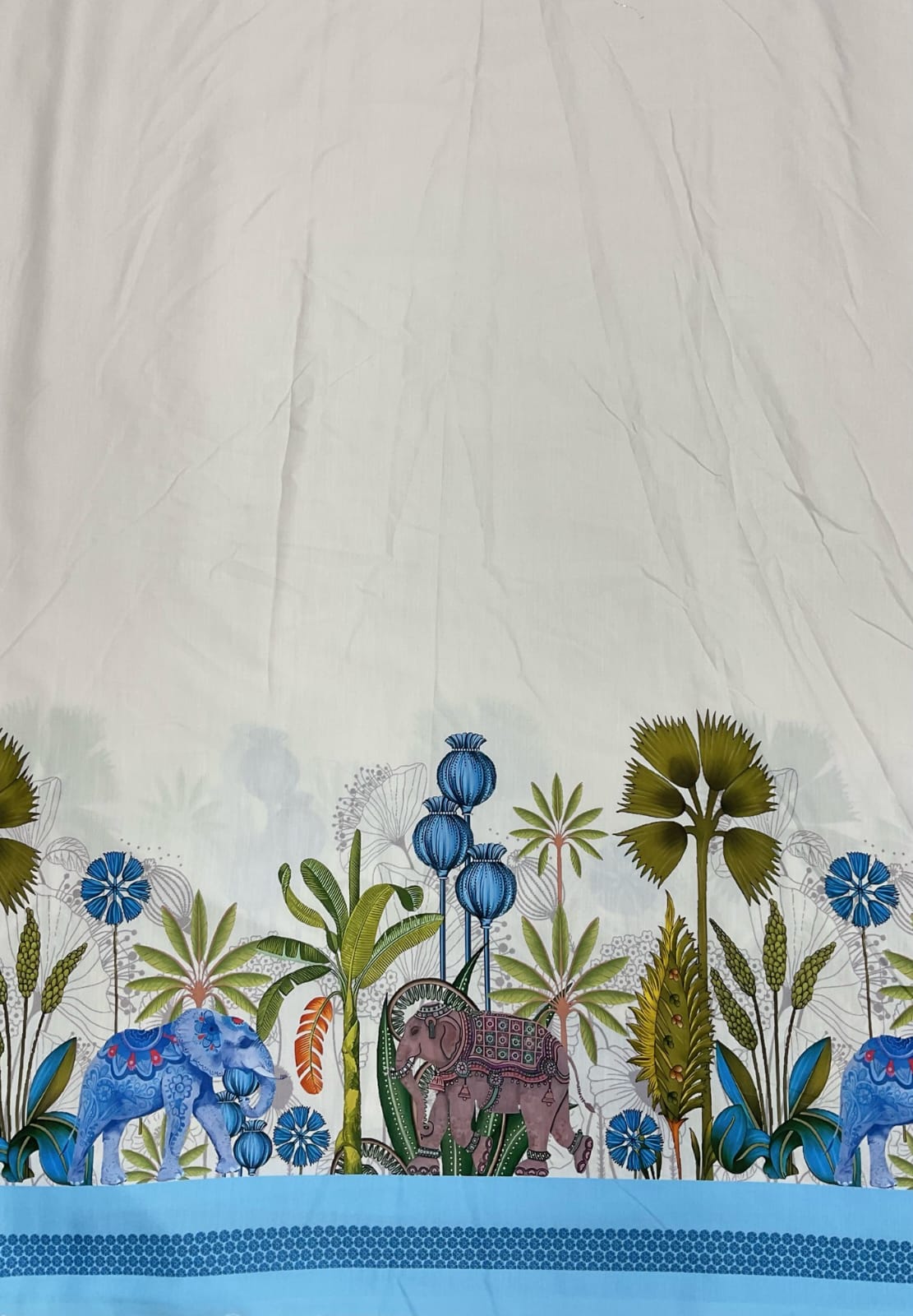 Multi Color Digital Cotton Printed Fabric - 80 Gsm 100% Polyester, Floral Jall Print Design For Apparel And Clothing Use
