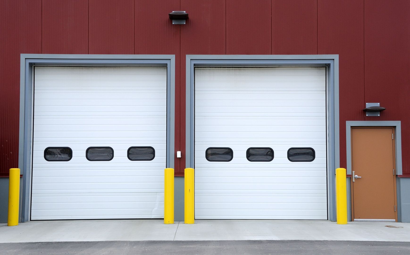 Transparent Overhead Door