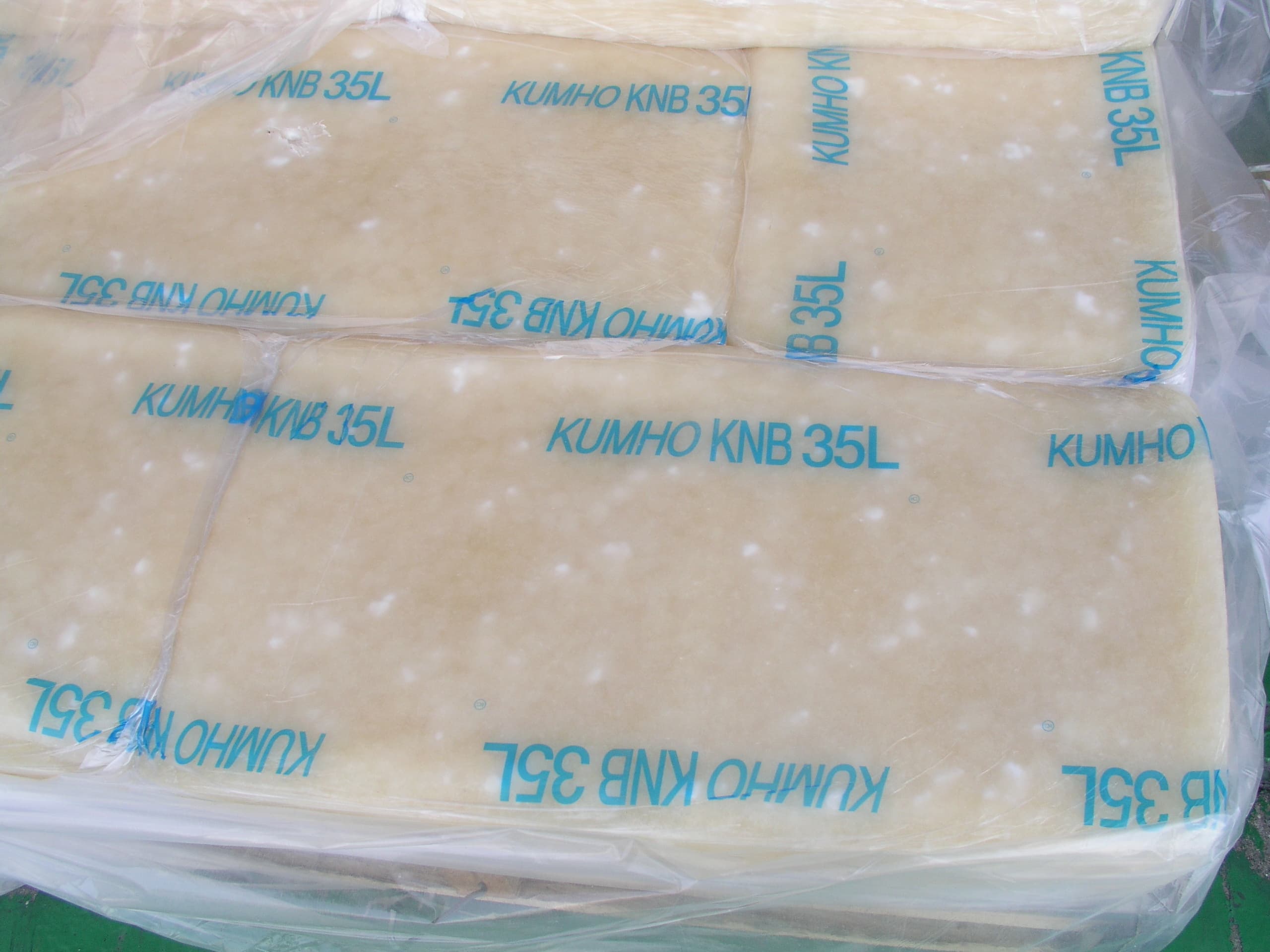 Dark Yellow Nitrile Rubber Nbr Knb 35L - Ash %: 0.4