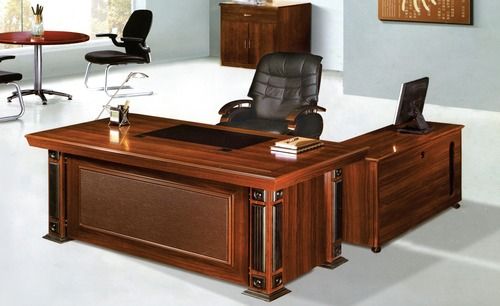 Machine Made Termite Proof Efc Wooden Executive Table For Corporate Office