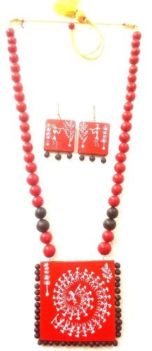 High Street Fashion Terracotta Necklace