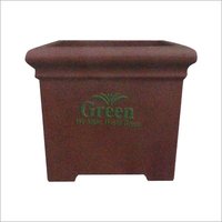 SQUARE PLASTIC PLANTER