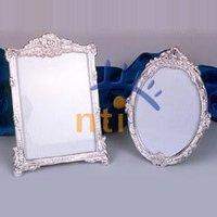 PICTURE FRAMES