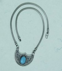 Fashionable Chain Stone Pendants