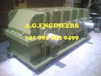 Single Input Double Output Reduction Gear Box