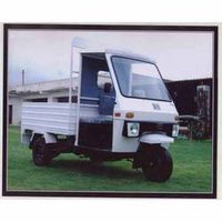 Auto Rickshaw (Pick Up 3 Wheeler)