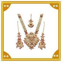 Fashion Necklace Sets