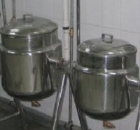 Dal Vessel And Milk Vessel