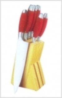 Taper Blades In Two Tone Wooden Block