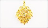 Traditional Gold Diamond Pendent