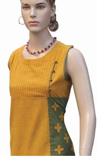 Sleeveless Cotton Applique Kurta