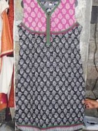 Discharge Dhabu with Black N White Print Kurta