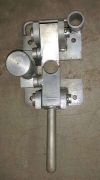 Self Locking Clamp