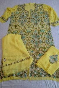 Kashmiri Women Suit