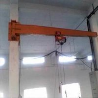 Pillar Arm Crane