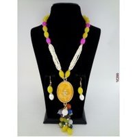Classique Designer Yellow Pink Alloy Jewel Set