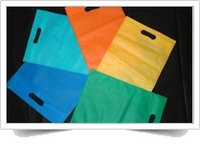 Non Woven Carry D Cut Bags