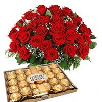Red Roses With Chocolates