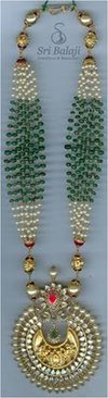 Classy Pearls And Emeralds Necklace