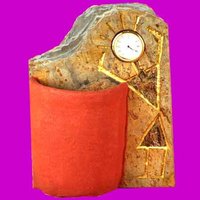 DESIGNER TABLE CLOCK