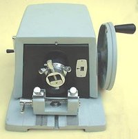 ROTARY MICROTOME SIMILAR TO AO SPENCER