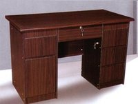 Regular Office Tables