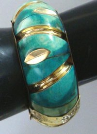 Bone & Brass Metal Fashion Hinged Bangle