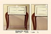 Queen Chest Table