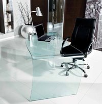 Bend Glass Table