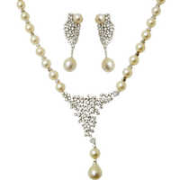 Pearl Necklace Set