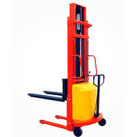 दीवार पर चढ़कर लिफ्ट